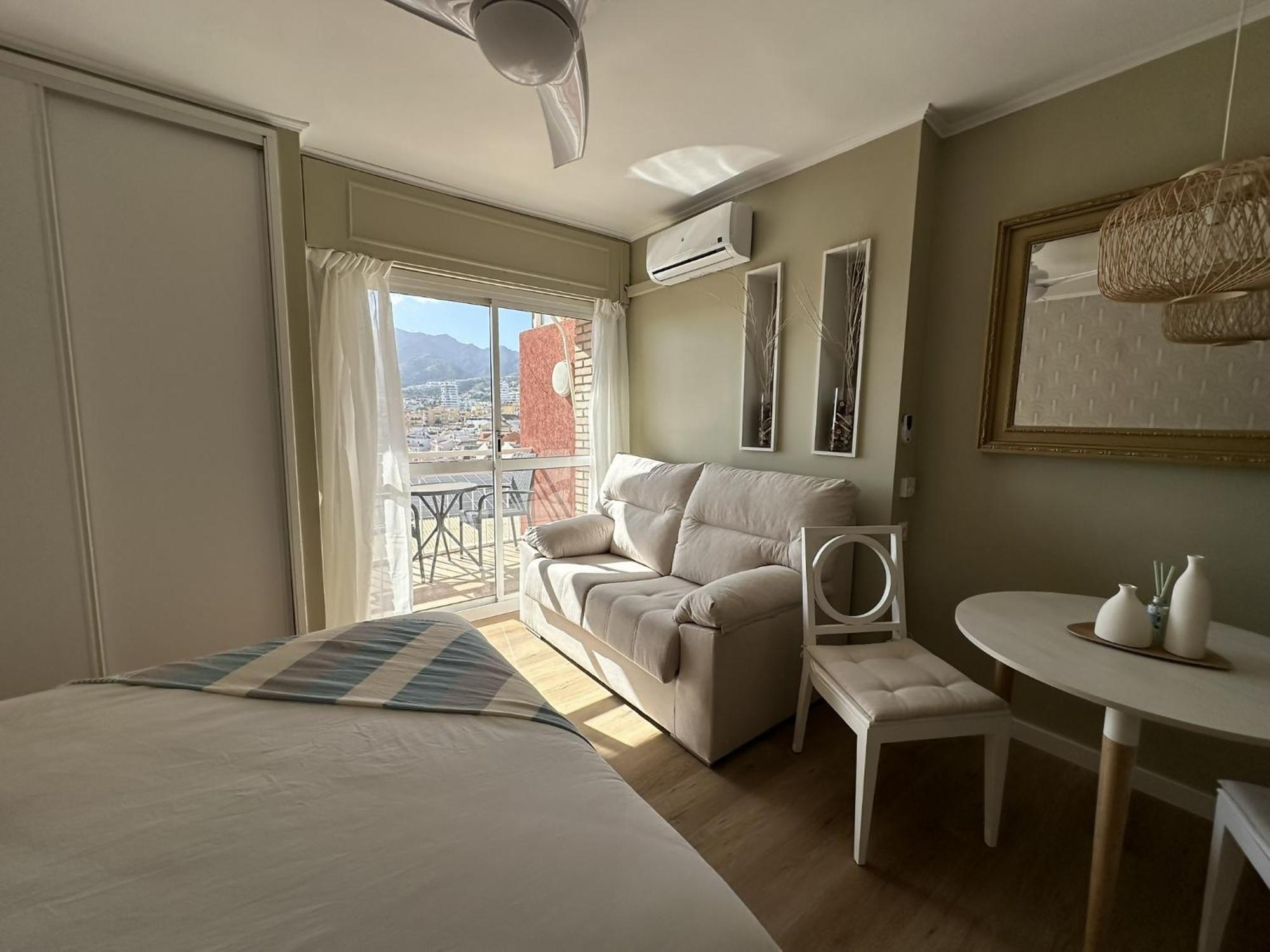 Estudio Agata Con Piscina A 800M De La Playa 베날마데나코스타 외부 사진