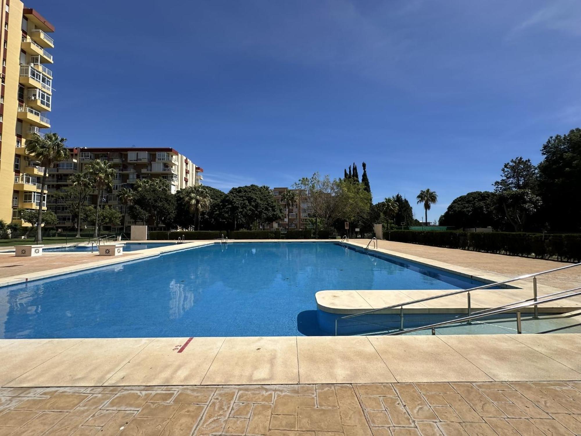 Estudio Agata Con Piscina A 800M De La Playa 베날마데나코스타 외부 사진