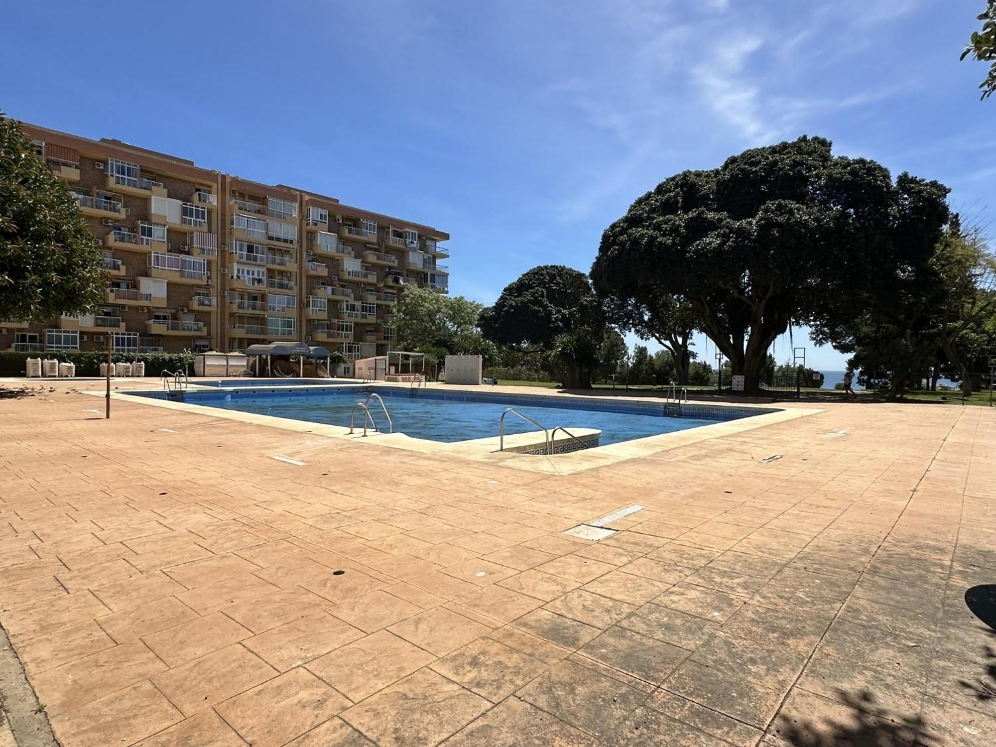 Estudio Agata Con Piscina A 800M De La Playa 베날마데나코스타 외부 사진